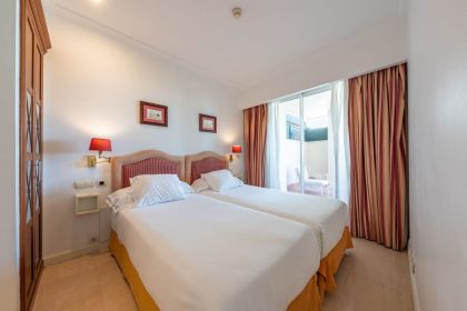 94e2a848b66f1bf264e6997493af1a72 - 14