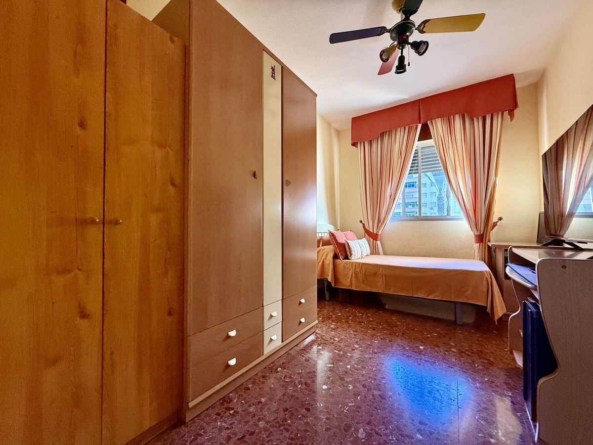 950a22e32160ae786337566347cae14d - 12