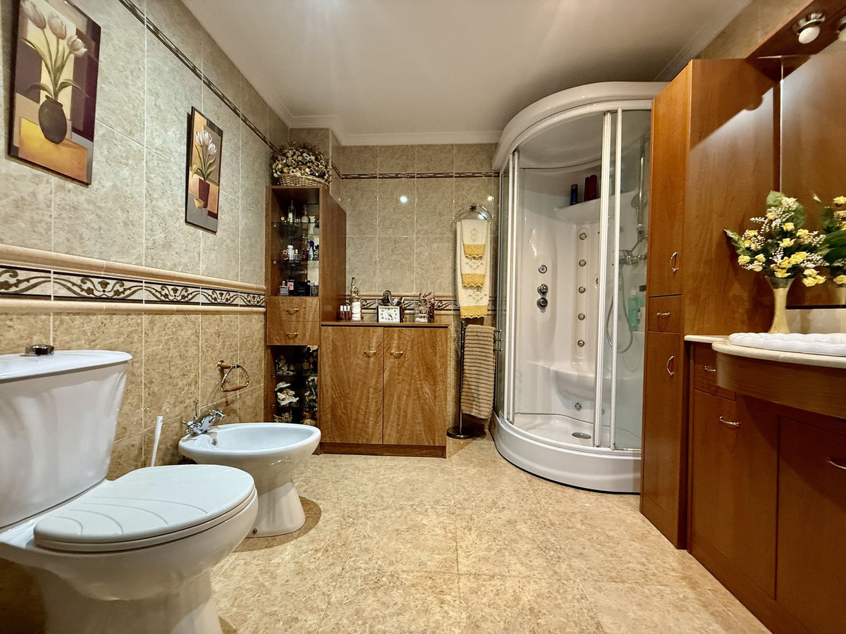 950a22e32160ae786337566347cae14d - 21