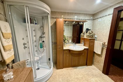 950a22e32160ae786337566347cae14d - 22