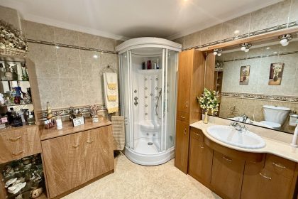 950a22e32160ae786337566347cae14d - 23