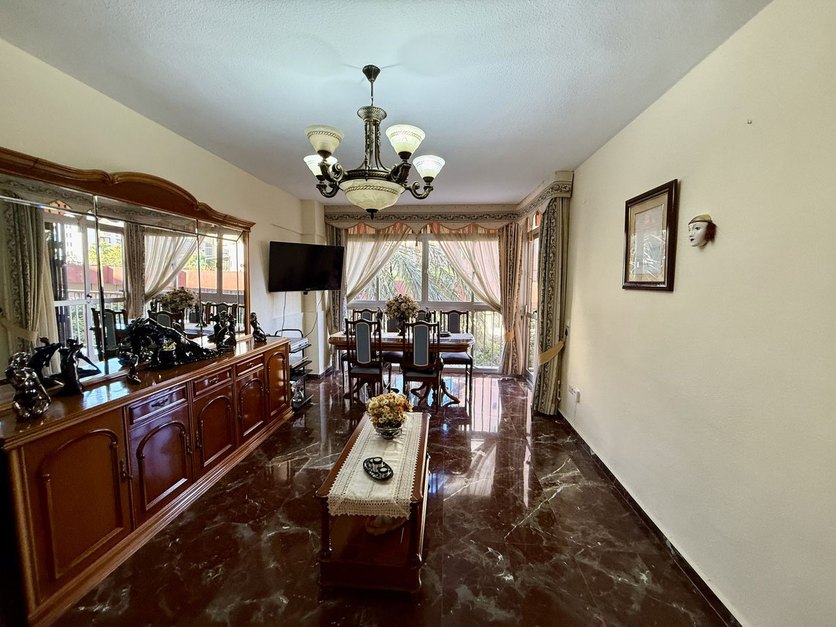 950a22e32160ae786337566347cae14d - 32