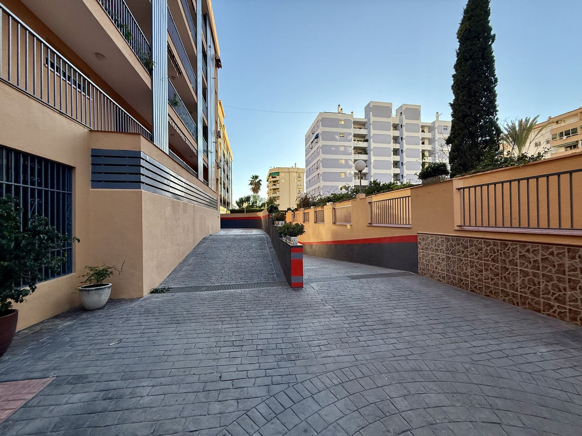 950a22e32160ae786337566347cae14d - 48