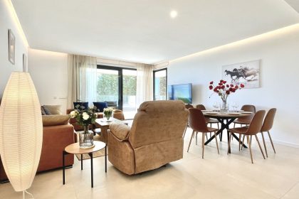 953fe3886321312c03706bc97ec4cb8b - 1