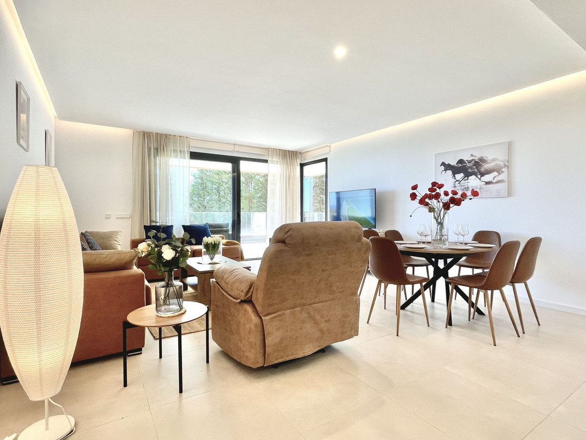 953fe3886321312c03706bc97ec4cb8b - 1