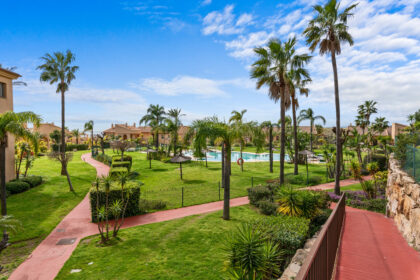 964b9508edcfecca902495cc280eb67a - 16