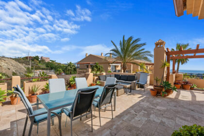 964b9508edcfecca902495cc280eb67a - 25