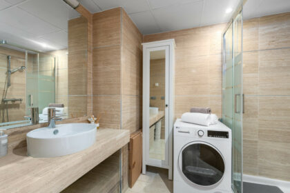 964b9508edcfecca902495cc280eb67a - 31