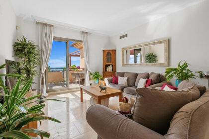 964b9508edcfecca902495cc280eb67a - 37