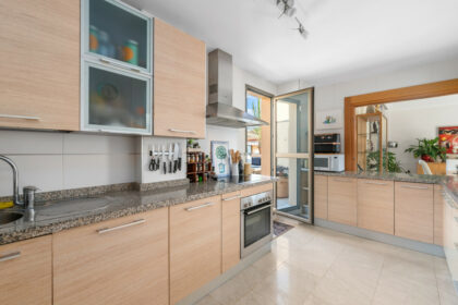 964b9508edcfecca902495cc280eb67a - 5