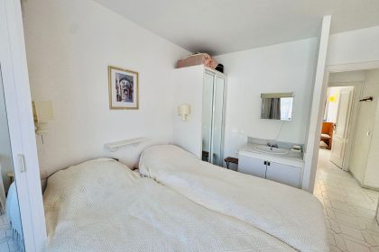 96886077d0f1517446df2f847f6ad952 - 11