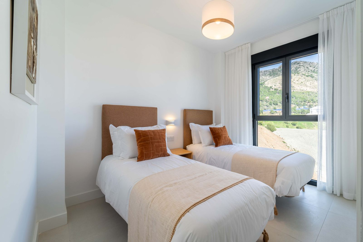 978eeefb2c37e1d53bb58668f7dacf36 - 22