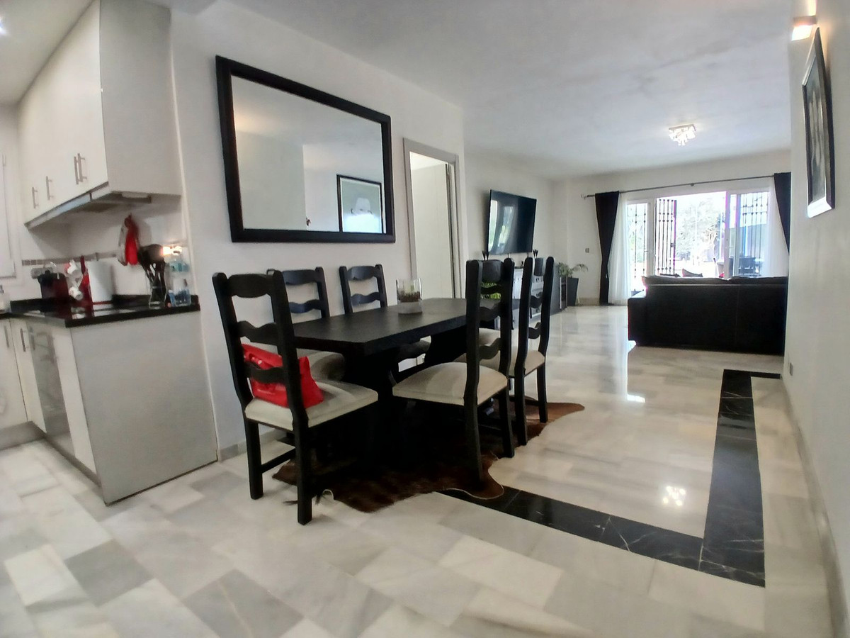 979e2afb138a2fd0ec7a85c542506440 - 9