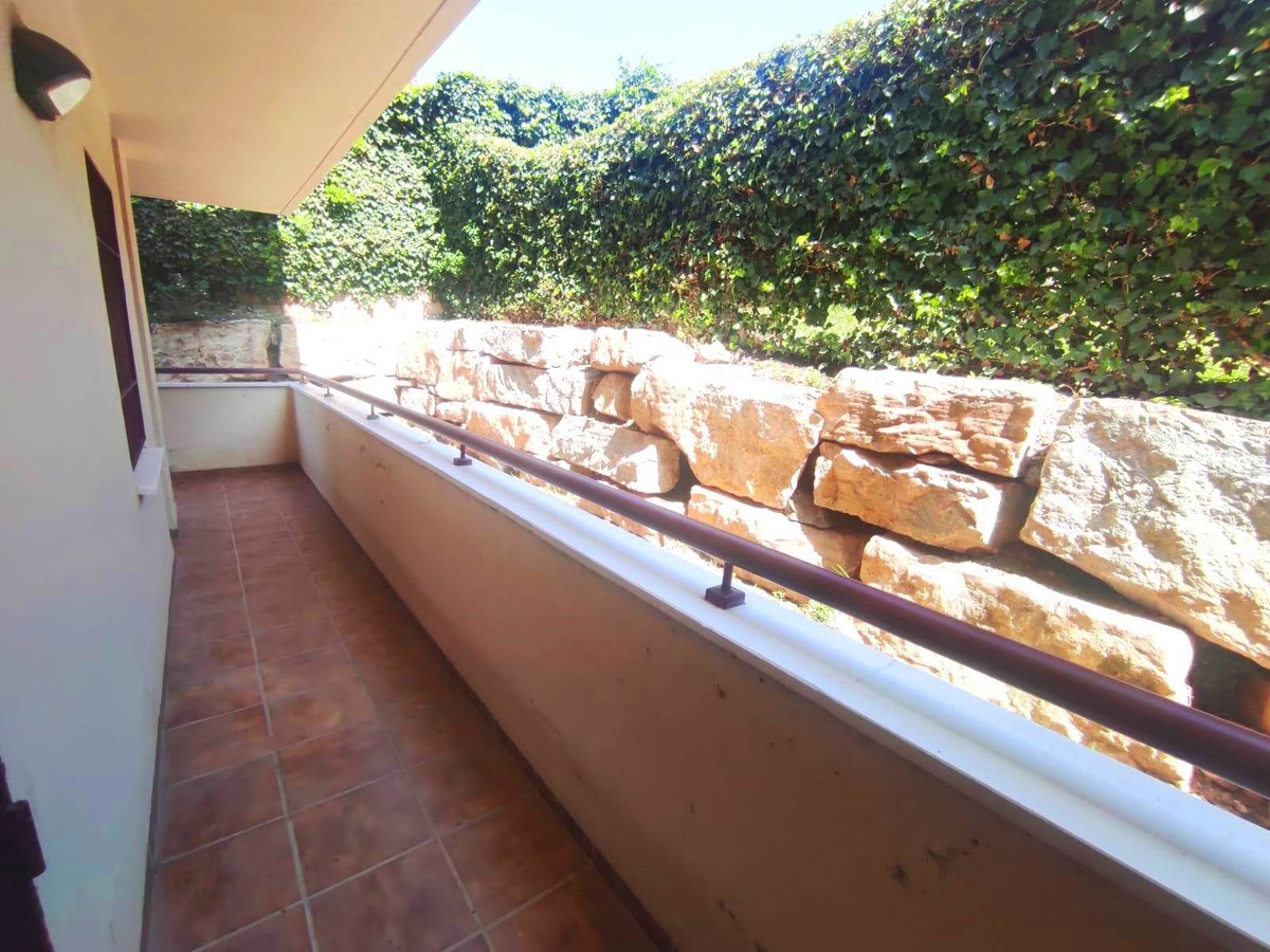 9828bfbe4e57bc71f71320fd17f1b738 - 10