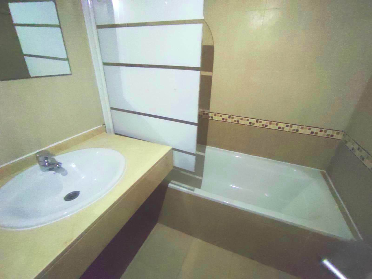 9828bfbe4e57bc71f71320fd17f1b738 - 18