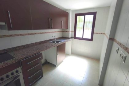 9828bfbe4e57bc71f71320fd17f1b738 - 3