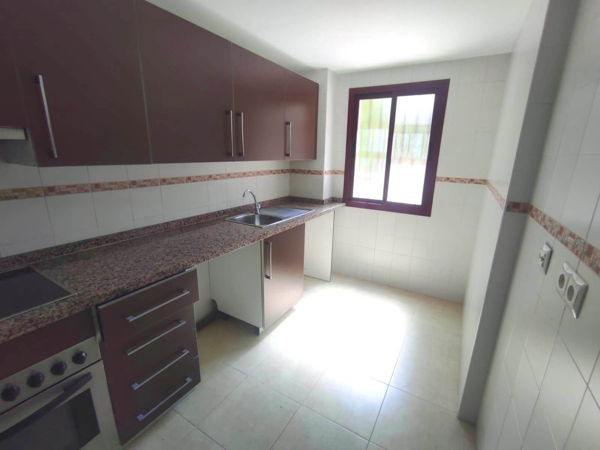 9828bfbe4e57bc71f71320fd17f1b738 - 3