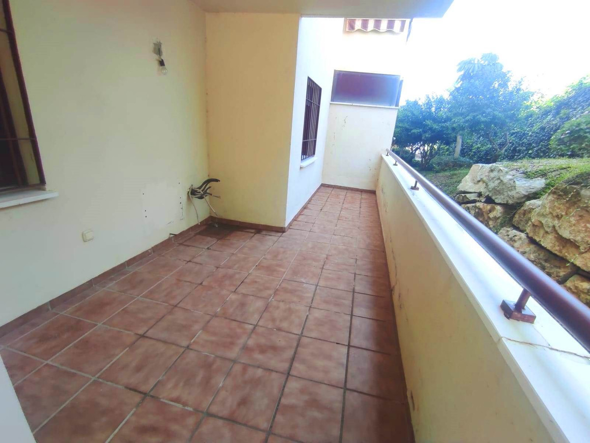 9828bfbe4e57bc71f71320fd17f1b738 - 9