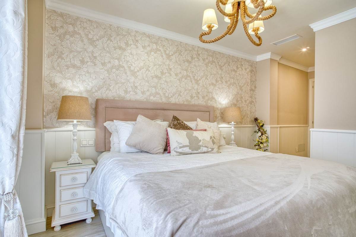 98b7db5c6725403b5000922a4a3ba5b8 - 16