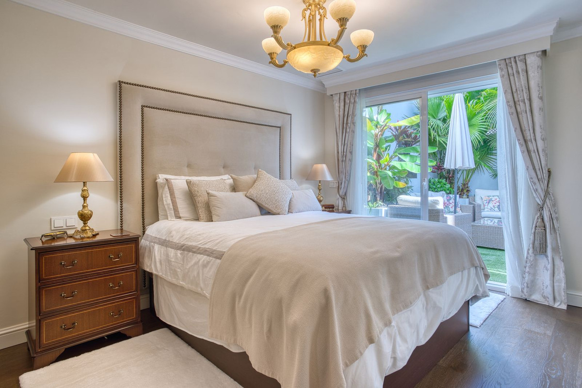 98b7db5c6725403b5000922a4a3ba5b8 - 22