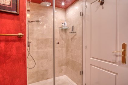 98b7db5c6725403b5000922a4a3ba5b8 - 24