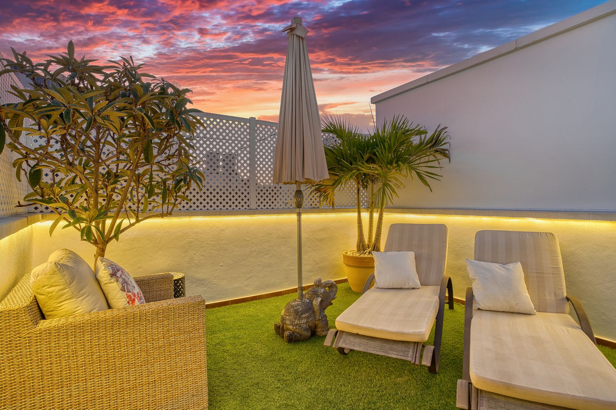 98b7db5c6725403b5000922a4a3ba5b8 - 42