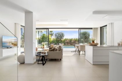 98bee43a34c1ff555042180e33a2aa95 - 12