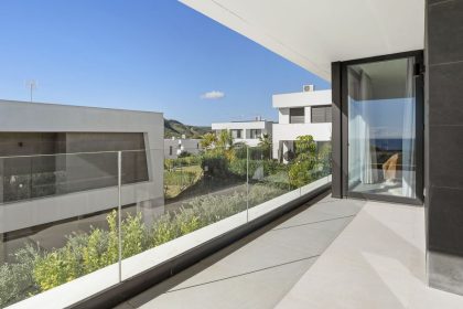 98bee43a34c1ff555042180e33a2aa95 - 31