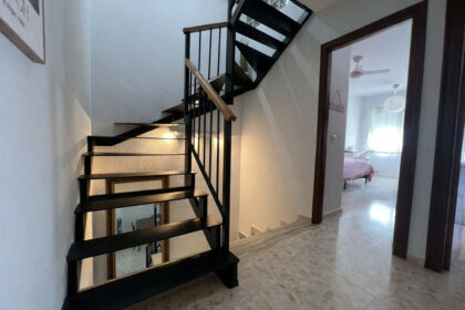 98c80db8bfcf70fd62218eecd1618cb1 - 11