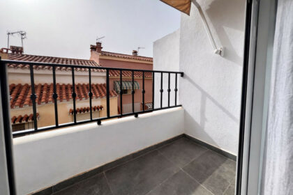 98c80db8bfcf70fd62218eecd1618cb1 - 16