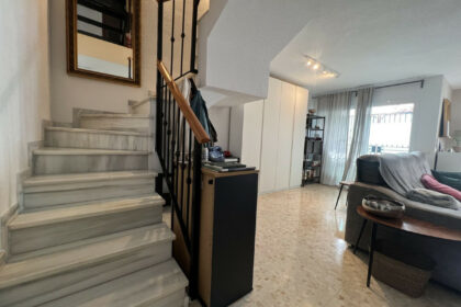 98c80db8bfcf70fd62218eecd1618cb1 - 9