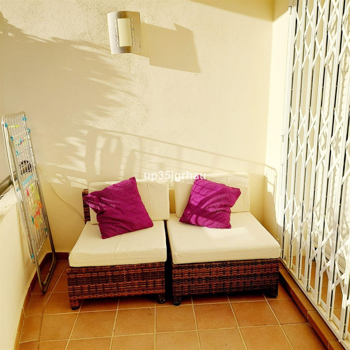 993b15c1b28ea8b6a7ffef3f47965845 - 22