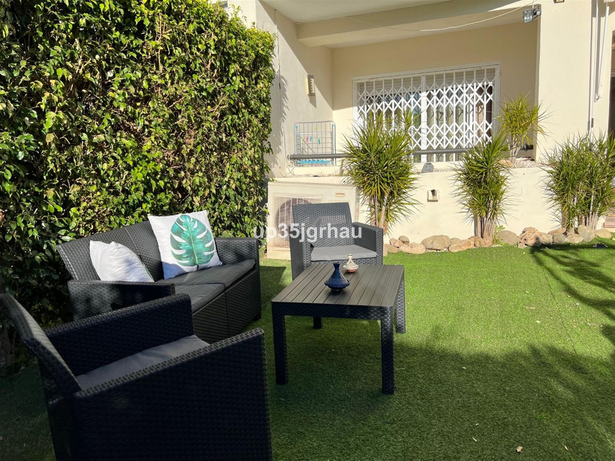 993b15c1b28ea8b6a7ffef3f47965845 - 24