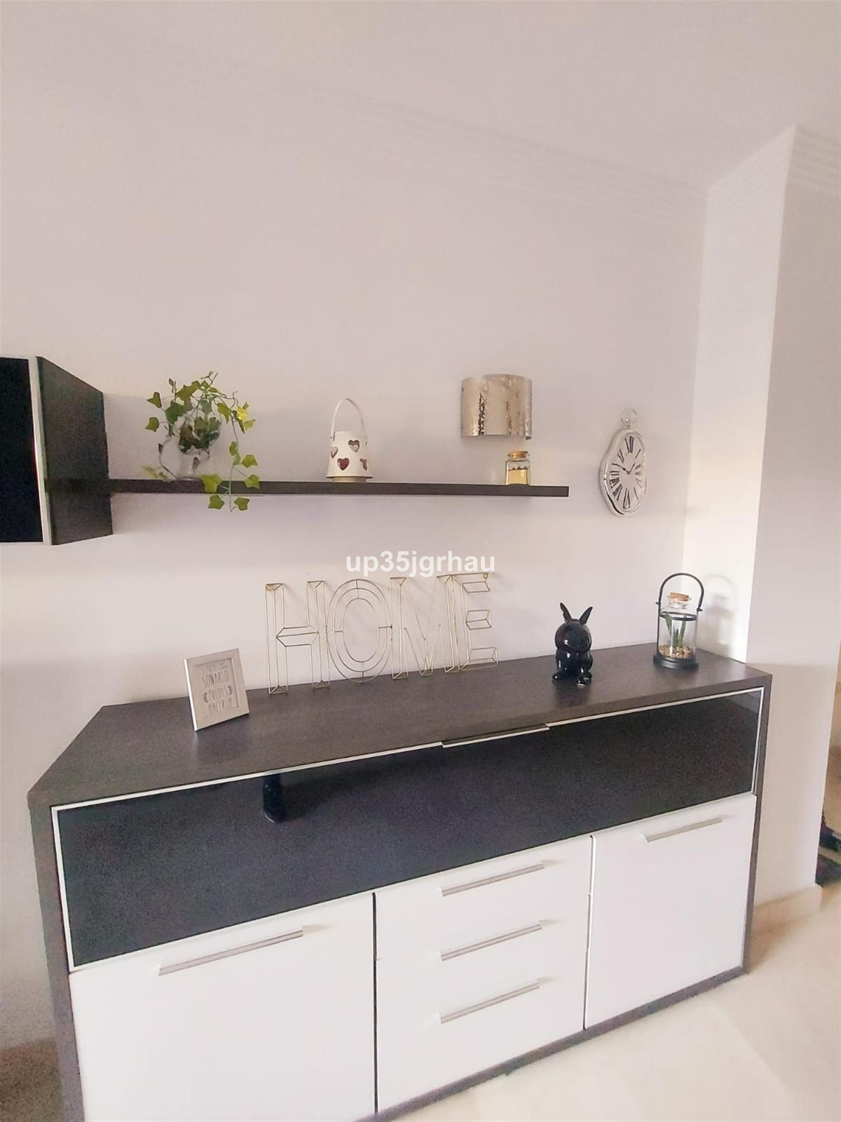 993b15c1b28ea8b6a7ffef3f47965845 - 32