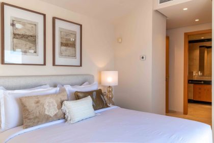 995e8ca336a3453dea5cd28b90adac17 - 12