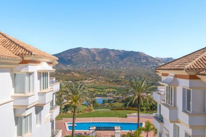 995e8ca336a3453dea5cd28b90adac17 - 2