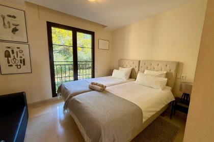 99a1b8ab31090215e5b161adb7102744 - 14