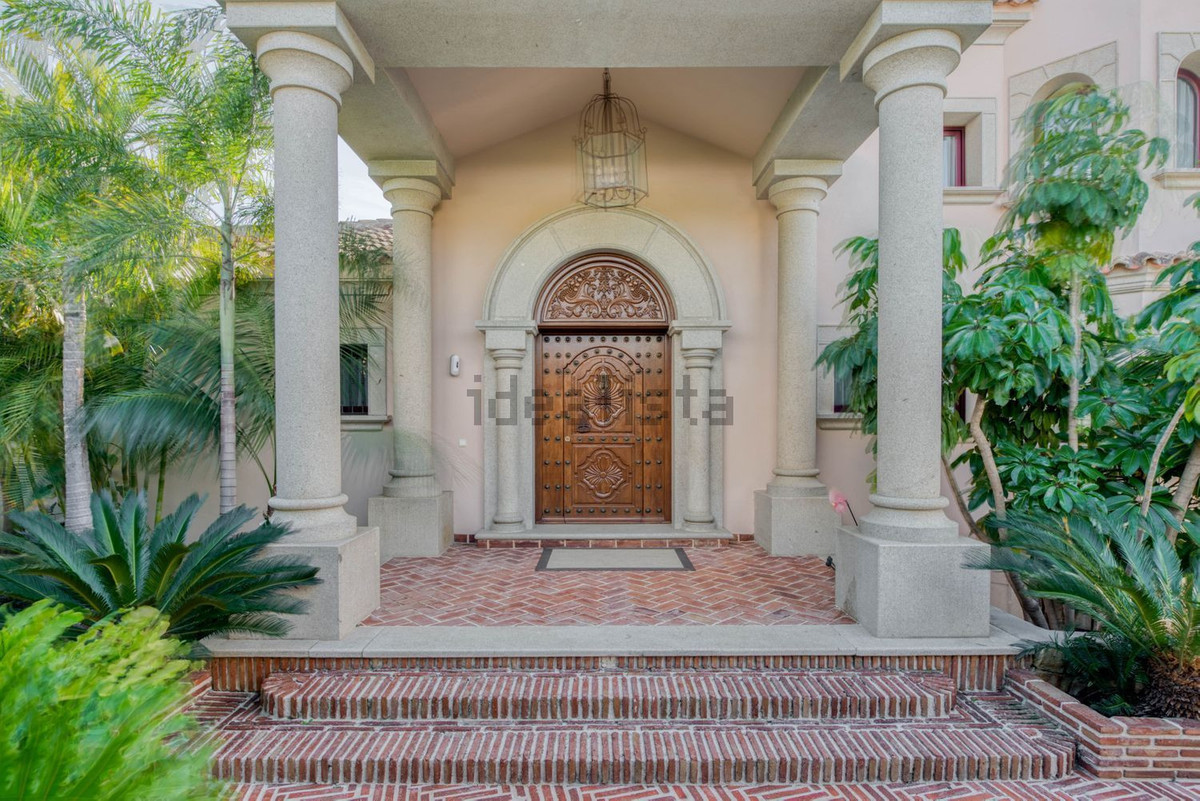 99b09a274f80426c46ccb3ac07bcc7b7 - 10