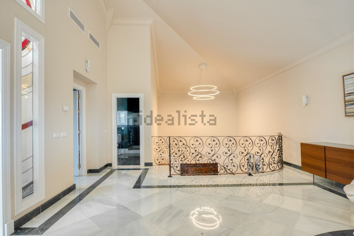 99b09a274f80426c46ccb3ac07bcc7b7 - 6