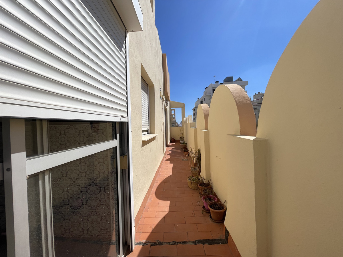 99fc01324461de5ba77a7c416fc2b036 - 26