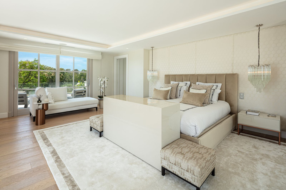 9ab6673f92c61fdece7f06995f5b7ac4 - 19