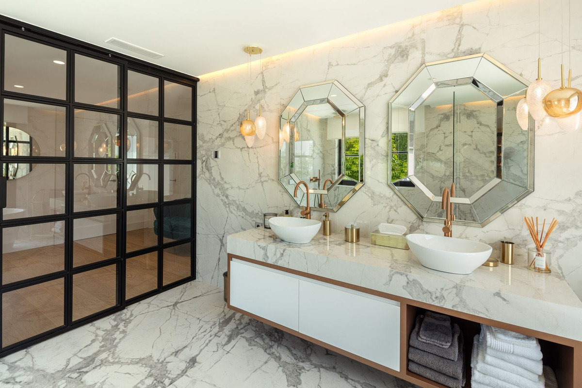 9ab6673f92c61fdece7f06995f5b7ac4 - 27