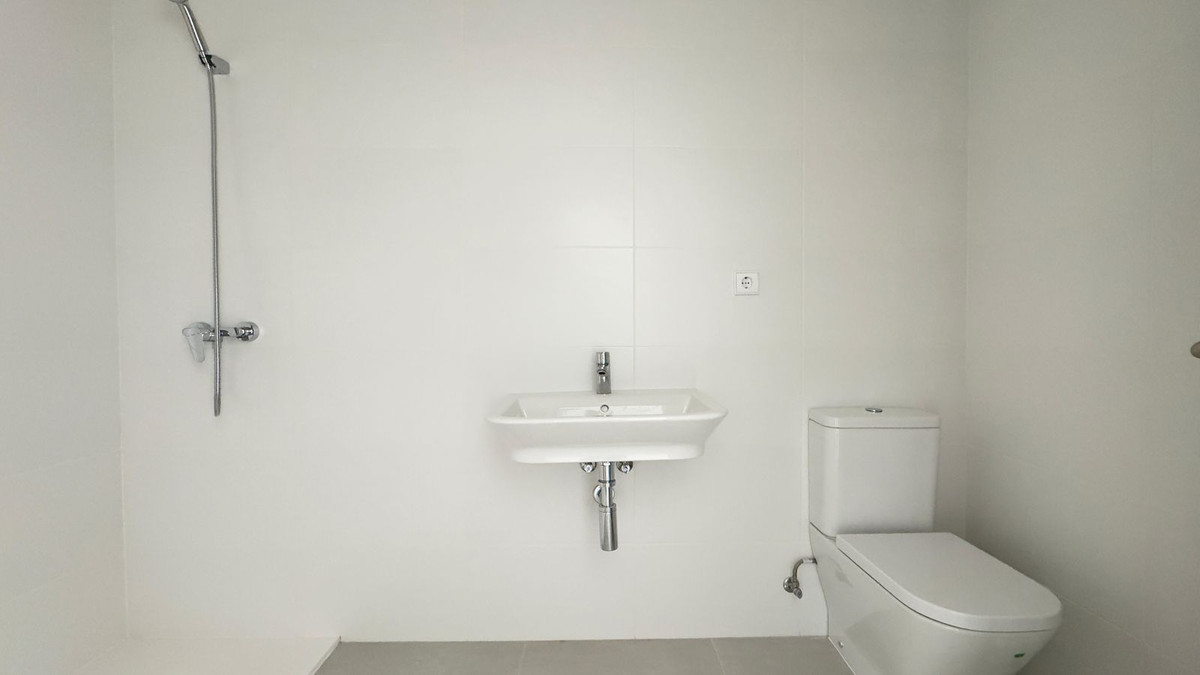 9abd767974b7246db946a39d8abe9b6e - 12