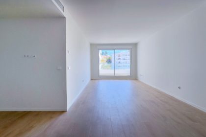 9abd767974b7246db946a39d8abe9b6e - 8