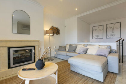 9ad9d41c29c25bcb7195bb02925c05df - 15