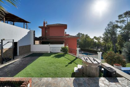 9b174fc390e0b9cb26941f08f762930b - 18