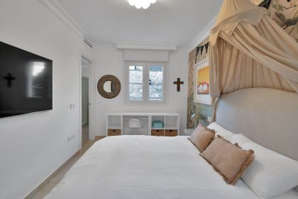 9b174fc390e0b9cb26941f08f762930b - 42