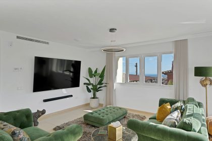 9b174fc390e0b9cb26941f08f762930b - 50