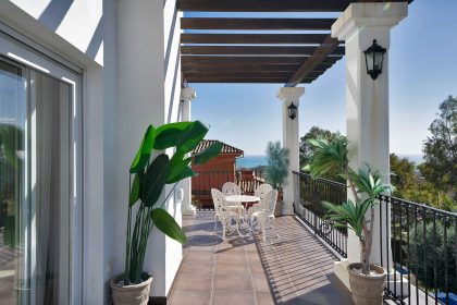 9b174fc390e0b9cb26941f08f762930b - 52