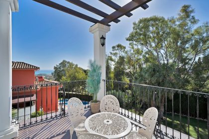 9b174fc390e0b9cb26941f08f762930b - 53